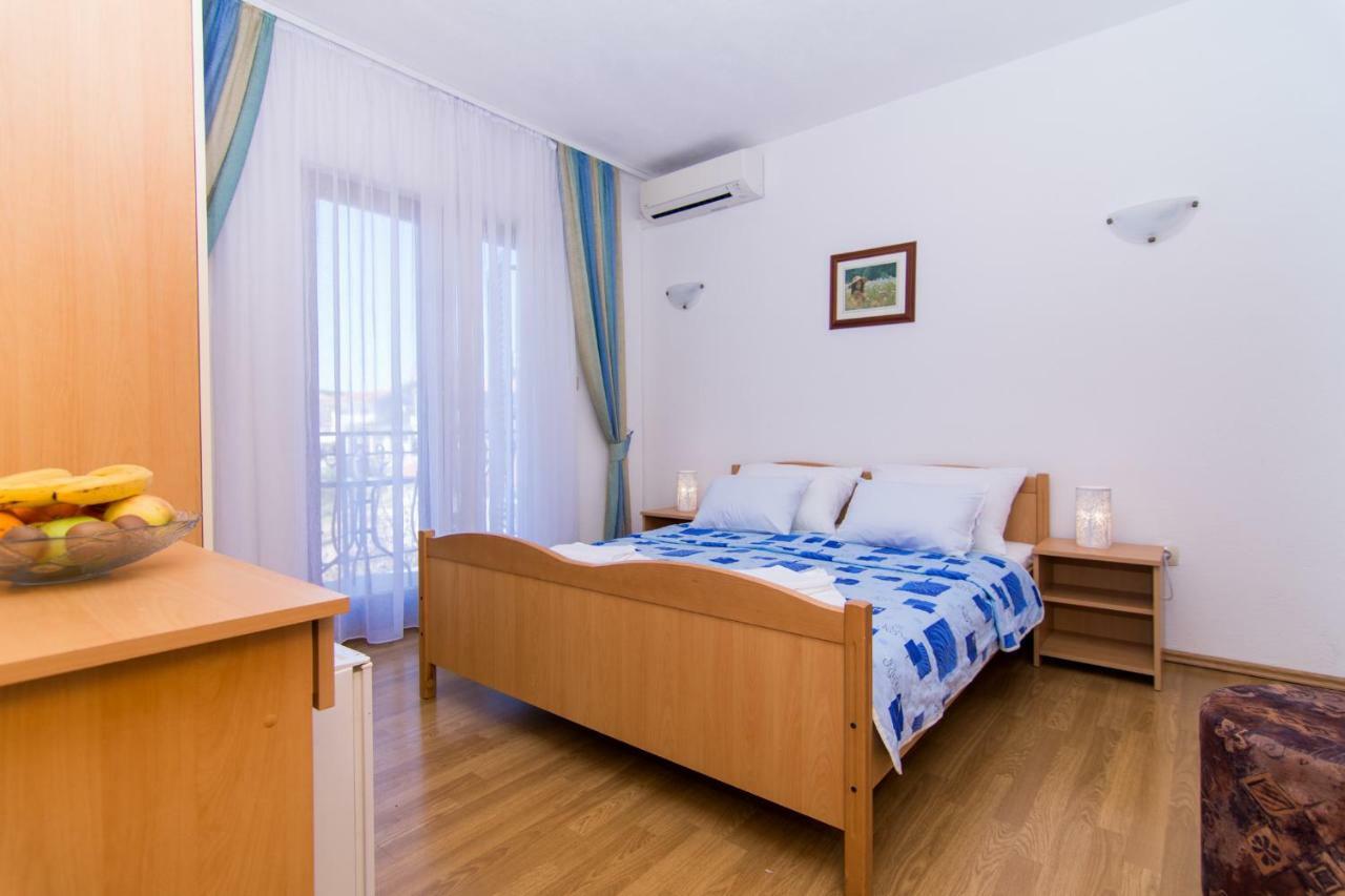 Apartments Jozic Seget Vranjica Extérieur photo